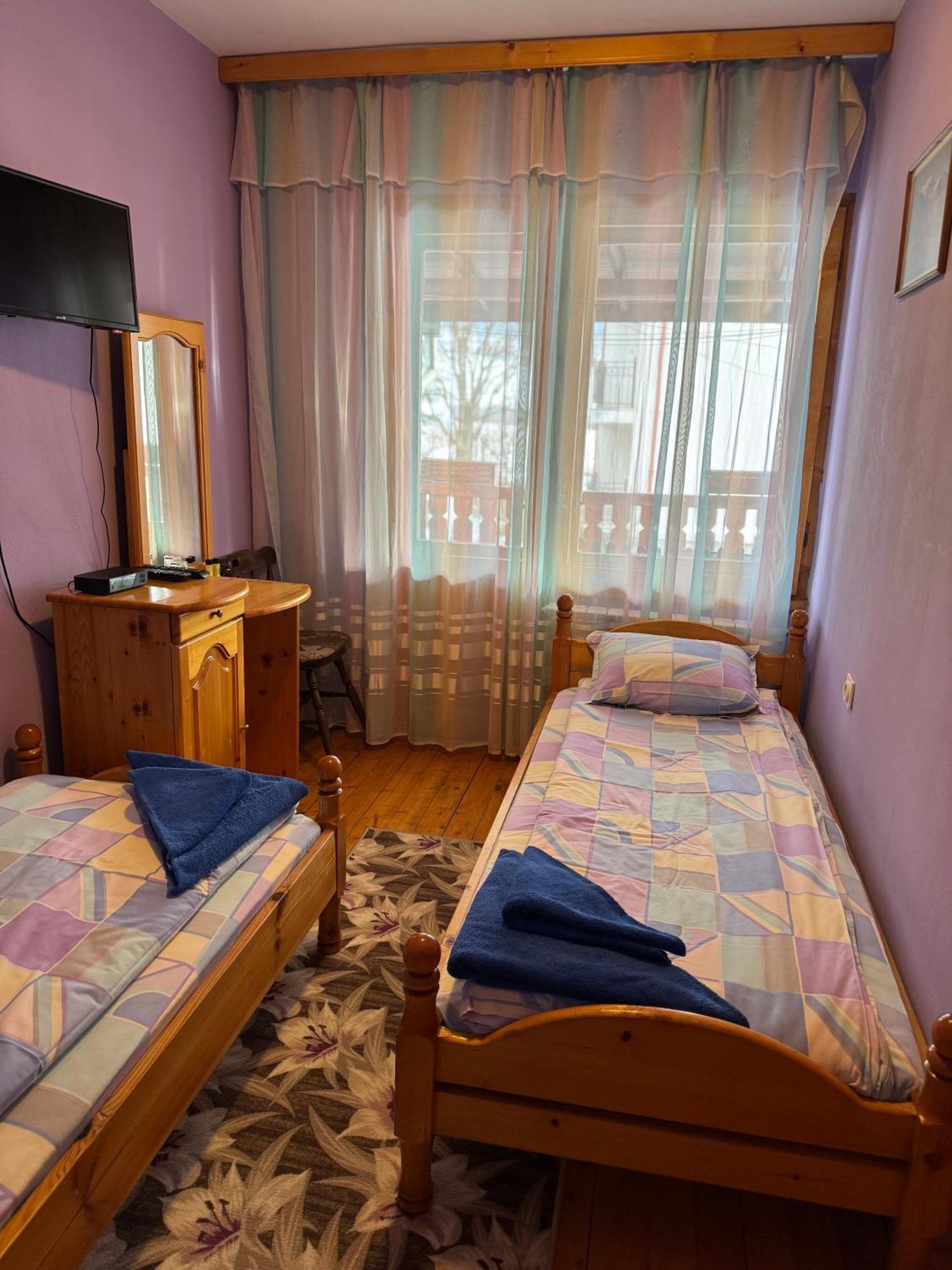Mama Emiliya Guest House Beli Iskar Exterior foto