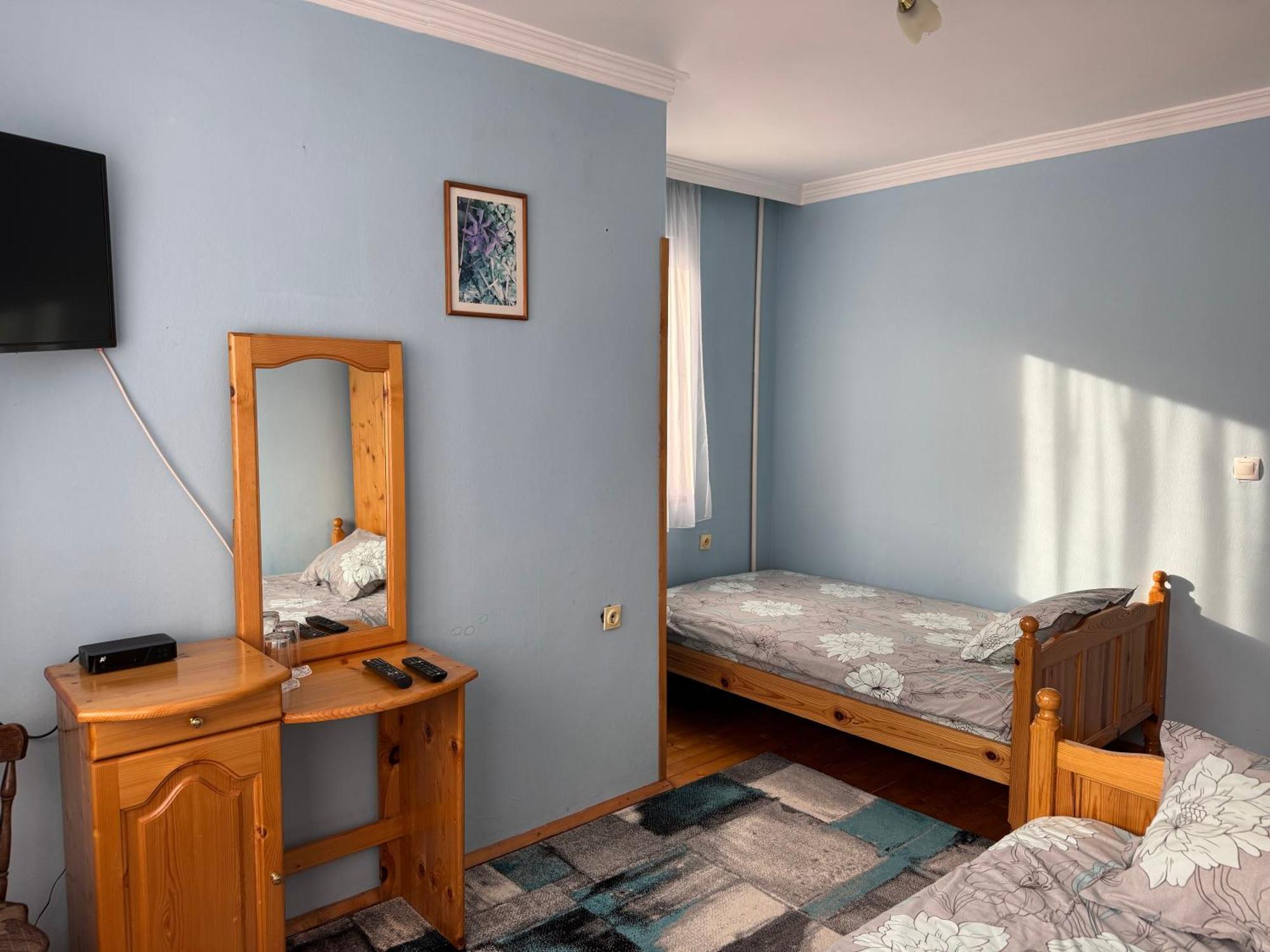 Mama Emiliya Guest House Beli Iskar Exterior foto